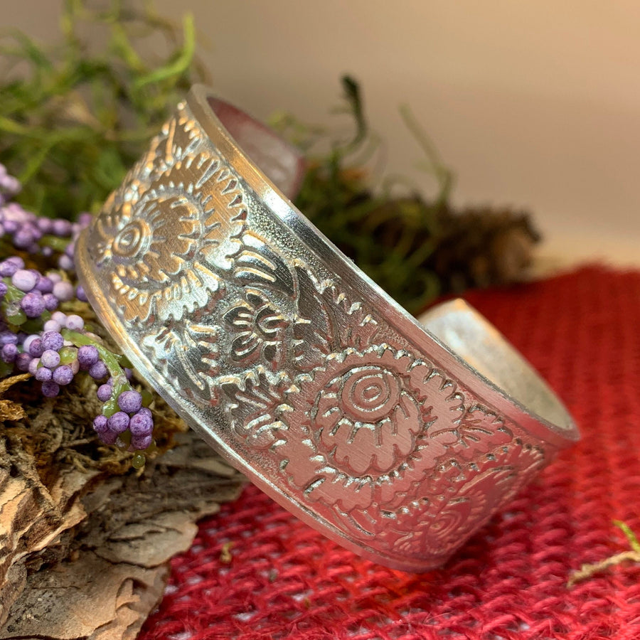 Celtic Knot Bracelet, Celtic Flower Jewelry, Irish Bangle Bracelet, Scotland Jewelry, Pewter Celtic Cuff, Wife Gift, Girlfriend Gift
