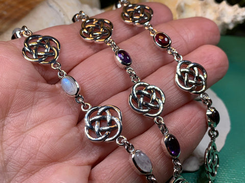 Load image into Gallery viewer, Celtic Knot Bracelet, Dara Knot Jewelry, Celtic Bracelet, Irish Jewelry, Five Fold Knot Bracelet, Scotland Gift, Wife Gift, Girlfriend Gift
