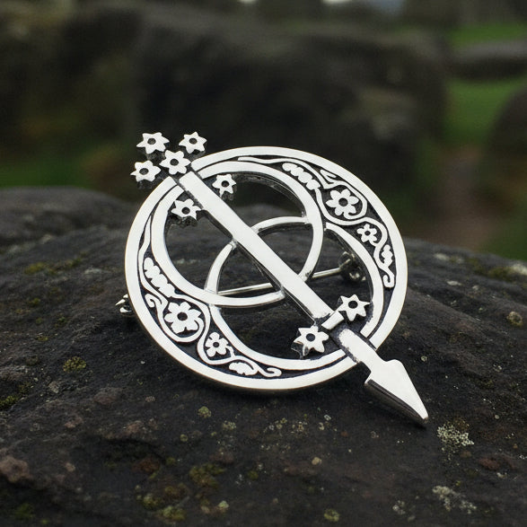 Chalice Well Brooch, Irish Jewelry, Celtic Pin, Scotland Jewelry, Anniversary Gift, Ireland Gift, Peace Jewelry, Spiritual Gift, Mom Gift