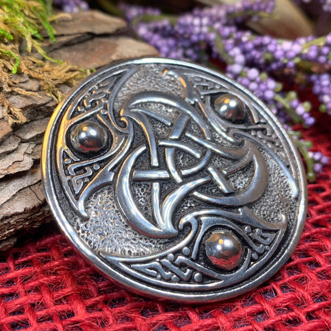 Load image into Gallery viewer, Celtic Knot Brooch, Celtic Pin, Triskele Jewelry, Sister Gift, Girlfriend Gift, Wife Gift, Ireland Pin, Scottish Pin, Triple Spiral Brooch
