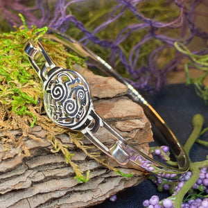 Sleipnir Bracelet, Norse Jewelry, Scotland Jewelry, Odin Jewelry, Horse Jewelry, Girlfriend Gift, Wife Gift, Viking Jewelry, Nordic Bracelet