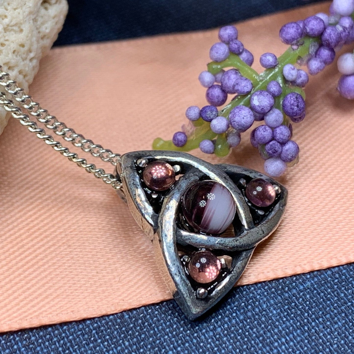 Trinity Knot Necklace, Irish Jewelry, Celtic Jewelry, Anniversary Gift, Scotland Jewelry, Norse Jewelry, Sister Gift, Mom Gift, Wife Gift