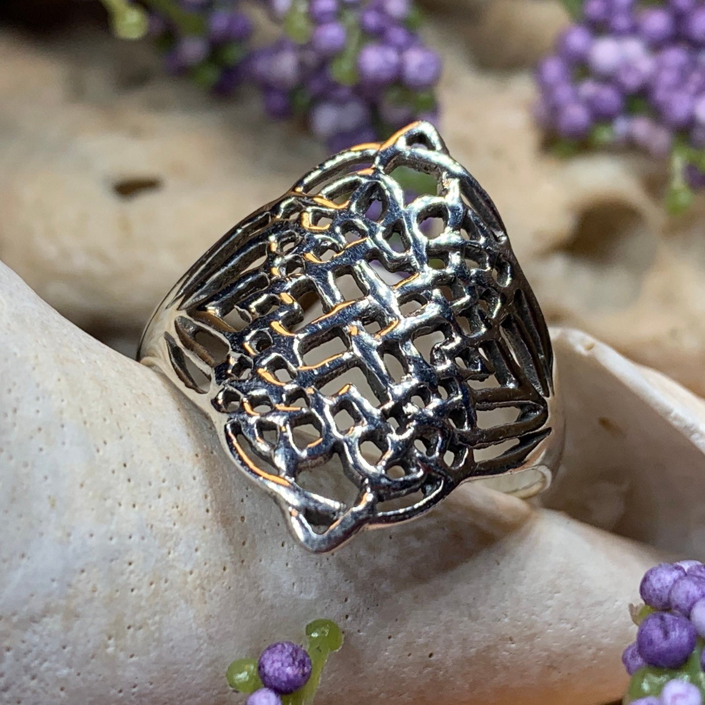 Corriander Celtic Knot Ring — view 6