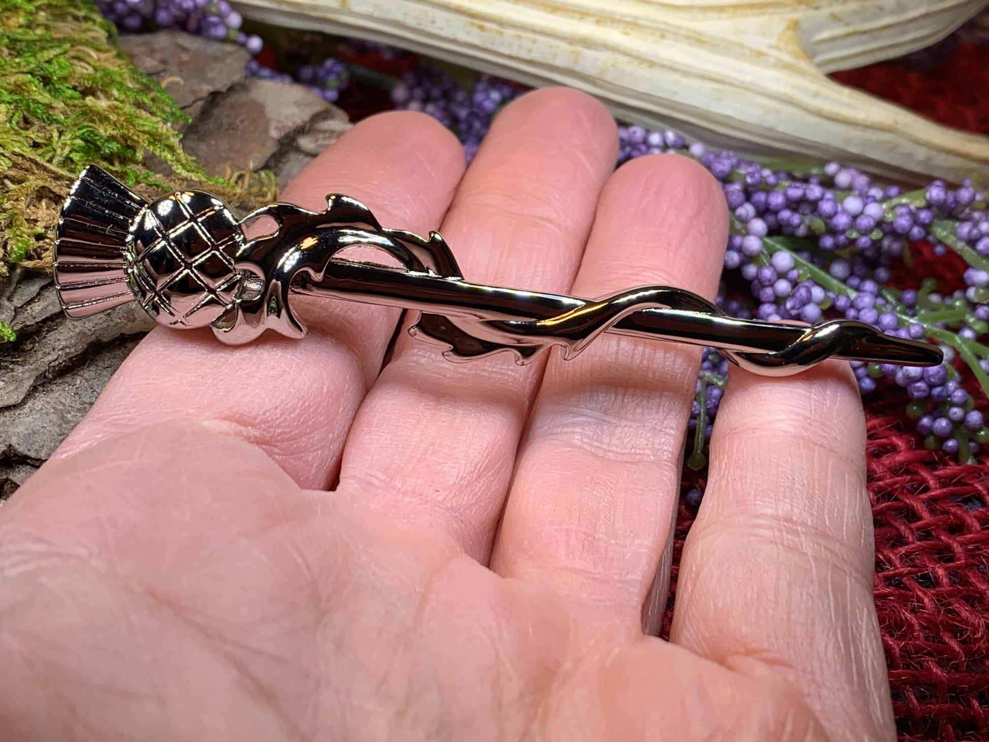 Scrolling Leaf Thistle Kilt Pin — view 6