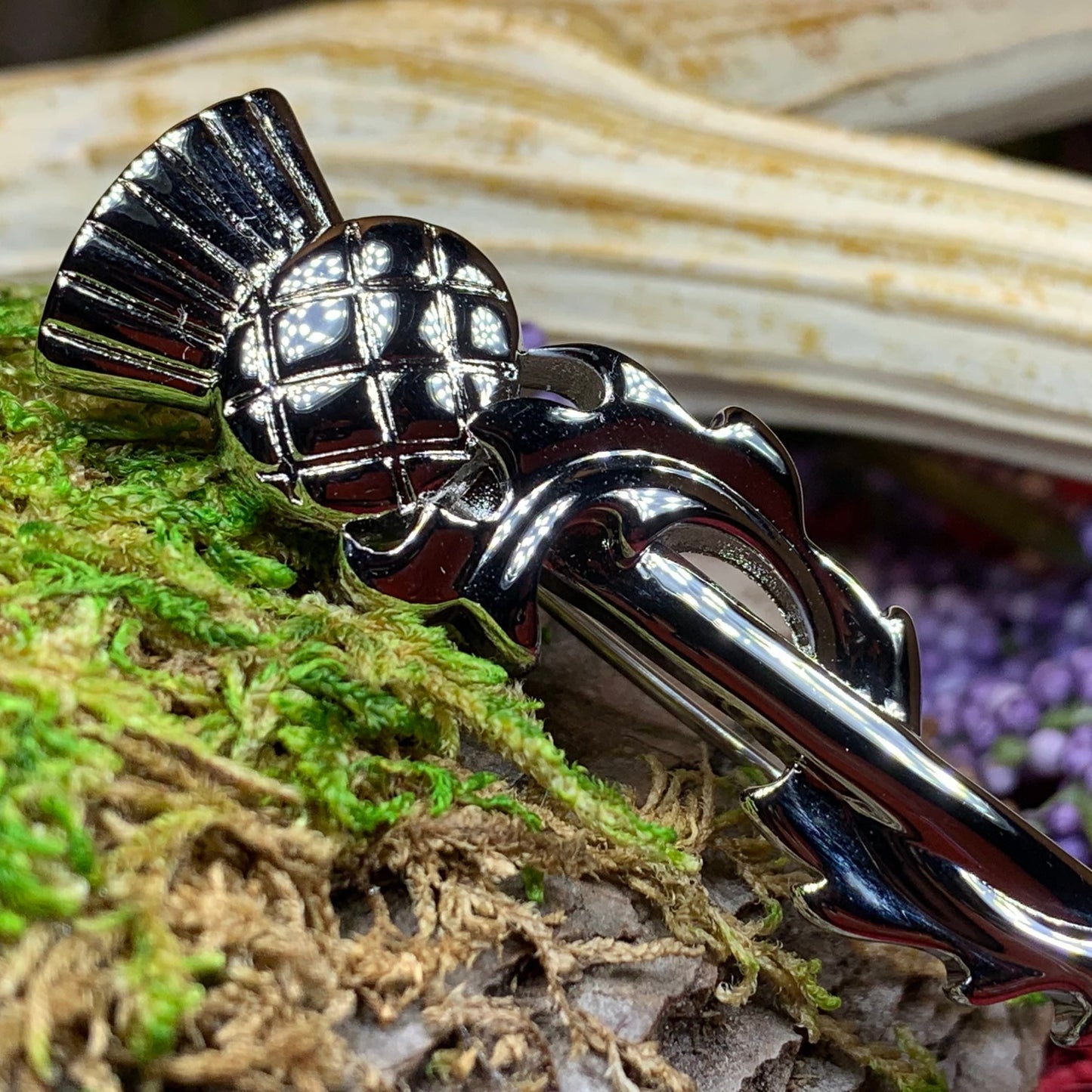 Scrolling Leaf Thistle Kilt Pin — view 4