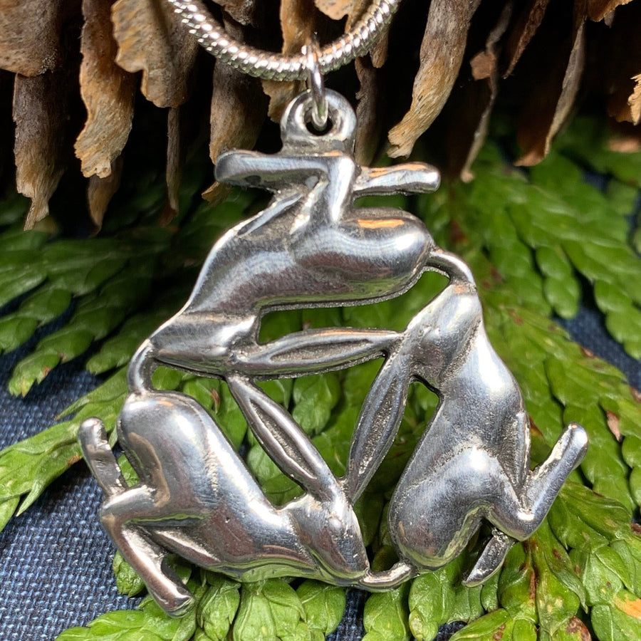 Rabbit Necklace, Triple Hare Necklace, Celtic Jewelry, Animal Jewelry, Nature Necklace, Hare Jewelry, Runner Gift, Mom Gift, Sister Gift