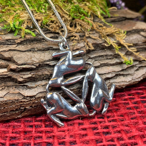 Load image into Gallery viewer, Rabbit Necklace, Triple Hare Necklace, Celtic Jewelry, Animal Jewelry, Nature Necklace, Hare Jewelry, Runner Gift, Mom Gift, Sister Gift
