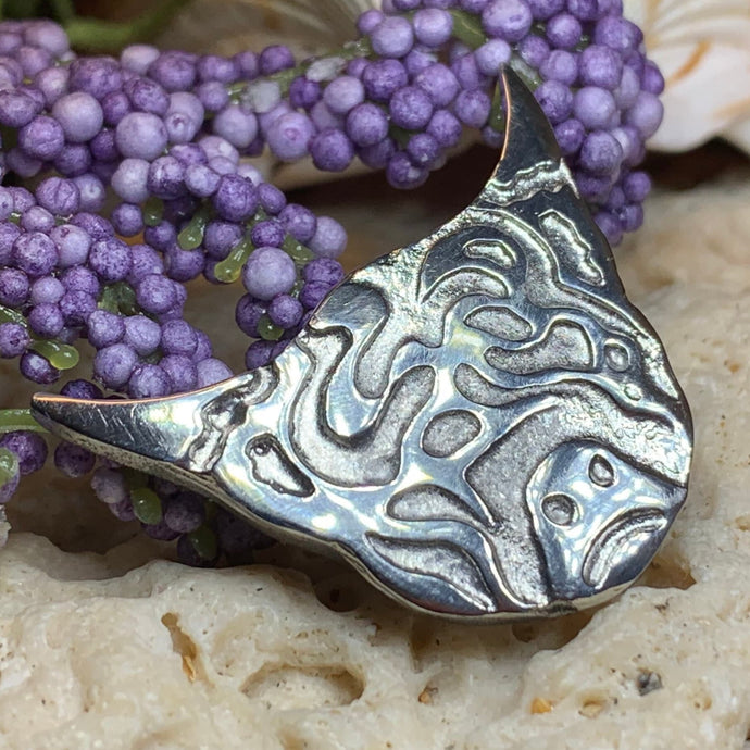 Highland Cow Pin, Scotland Jewelry, Nature Jewelry, Gift for Her, Scotland Cow Brooch, Highland Cow Brooch, Animal Lover, Rancher Gift