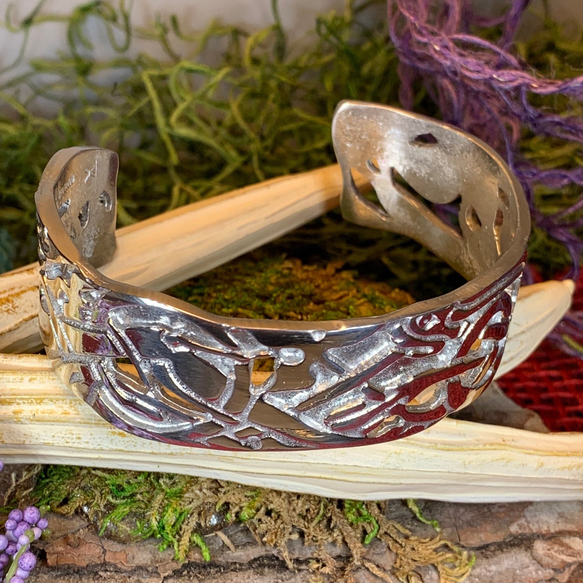 Celtic Wolf Cuff Bracelet, Celtic Jewelry, Bangle Bracelet, Scotland Jewelry, Ireland Jewelry, Wife Gift, Girlfriend Gift, Viking Jewelry