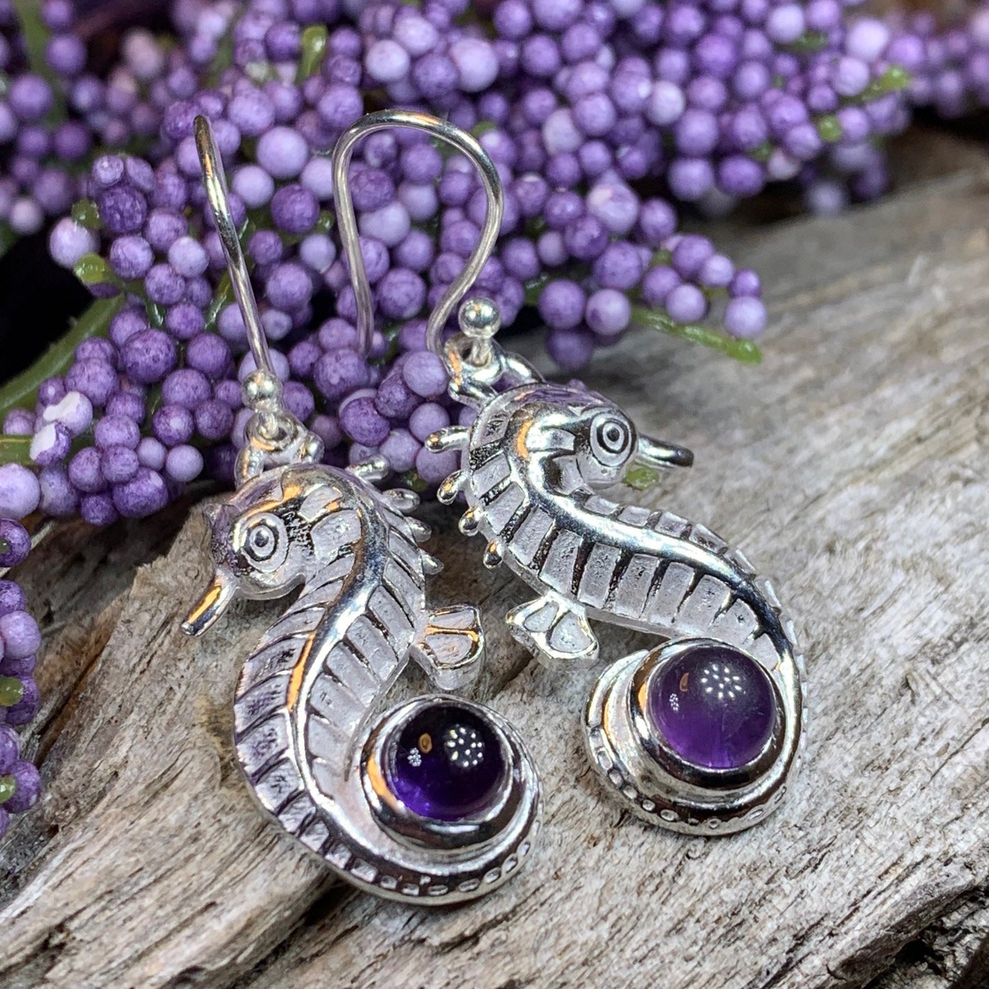 Seahorse Earrings, Sea Life Earrings, Nautical Jewelry, Mom Gift, Anniversary Gift, Beach Jewelry, Wife Gift, Dangle Earrings, Ocean Jewelry