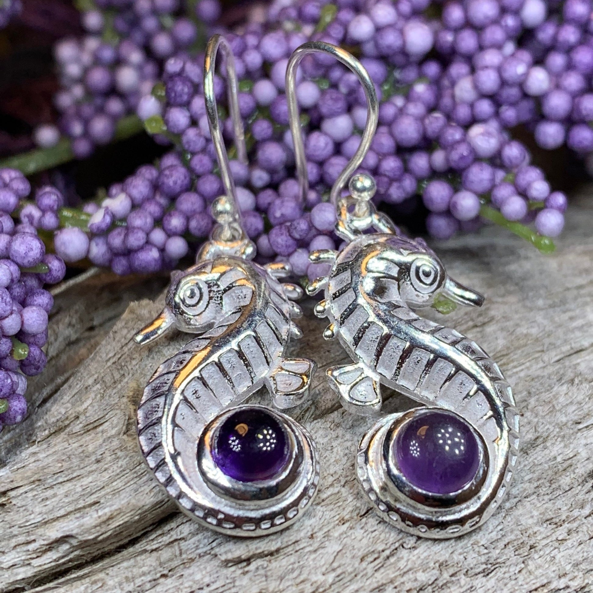 Seahorse Earrings, Sea Life Earrings, Nautical Jewelry, Mom Gift, Anniversary Gift, Beach Jewelry, Wife Gift, Dangle Earrings, Ocean Jewelry