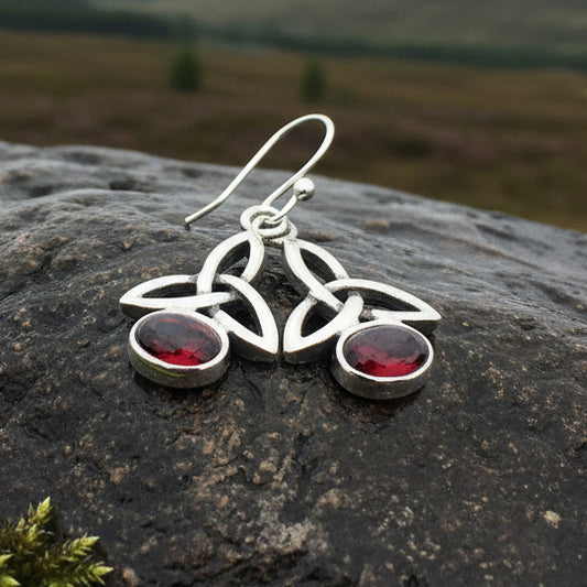 Trinity Knot Earrings, Celtic Jewelry, Irish Jewelry, Celtic Knot Earrings, Silver Dangle Earrings, Scotland Jewelry, Mom Gift, Wife Gift