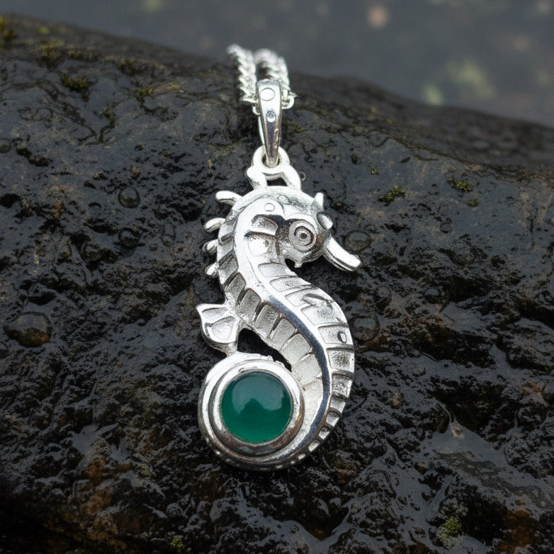 Seahorse Necklace, Surfer Jewelry, Ocean Lover Gift, Sea Animal Jewelry, Nautical Jewelry, Wife Gift, Sea Jewelry, Beach Lover Jewelry