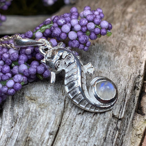 Seahorse Necklace, Surfer Jewelry, Ocean Lover Gift, Sea Animal Jewelry, Nautical Jewelry, Wife Gift, Sea Jewelry, Beach Lover Jewelry