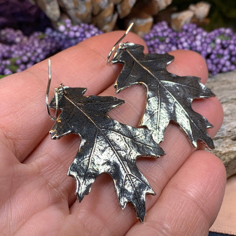 Load image into Gallery viewer, Oak Leaf Earrings, Celtic Jewelry, Nature Jewelry, Leaf Jewelry, Mom Gift, Friendship Gift, Wife Gift, Anniversary Gift, Oak Tree Jewelry

