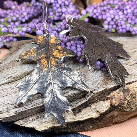 Load image into Gallery viewer, Oak Leaf Earrings, Celtic Jewelry, Nature Jewelry, Leaf Jewelry, Mom Gift, Friendship Gift, Wife Gift, Anniversary Gift, Oak Tree Jewelry
