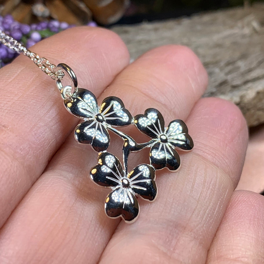 Shamrock Necklace, Clover Necklace, Celtic Jewelry, Irish Jewelry, Ireland Gift, Bridal Jewelry, Anniversary Gift, Nature Jewelry, Mom Gift