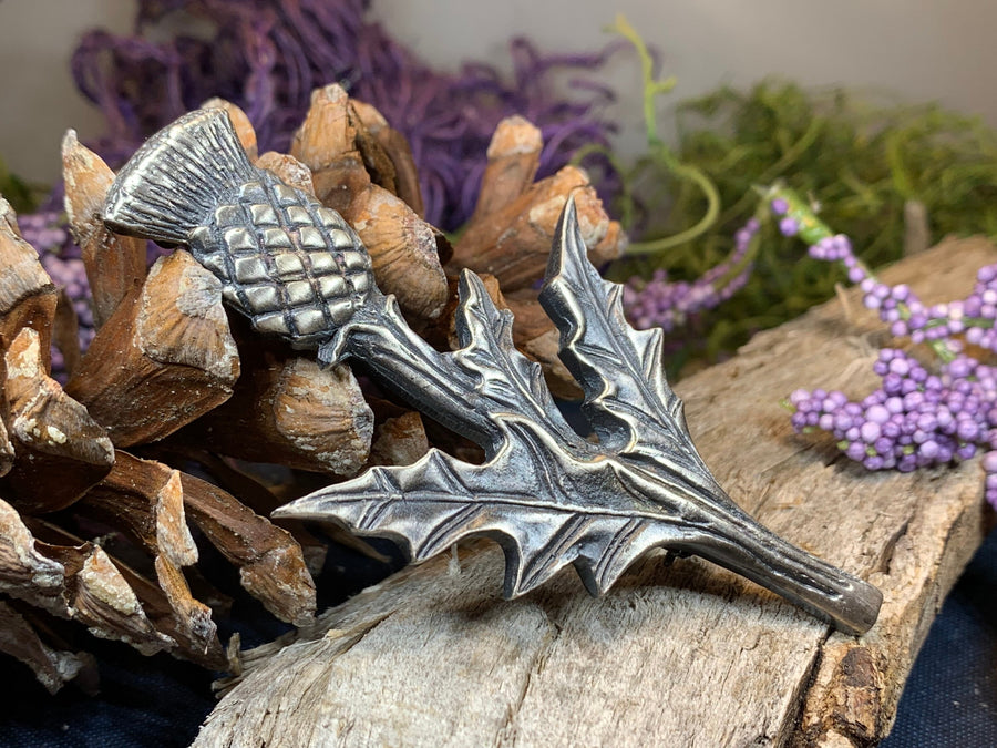 Thistle Kilt Pin, Celtic Jewelry, Scottish Gift for Him, Dad Gift, Graduation Gift, Scotland Gift, Men's Jewelry, Celtic Brooch, Groom Gift