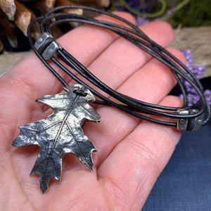 Oak Leaf Necklace, Celtic Jewelry, Nature Jewelry, Leaf Jewelry, Mom Gift, Friendship Gift, Wife Gift, Anniversary Gift, Oak Tree Jewelry