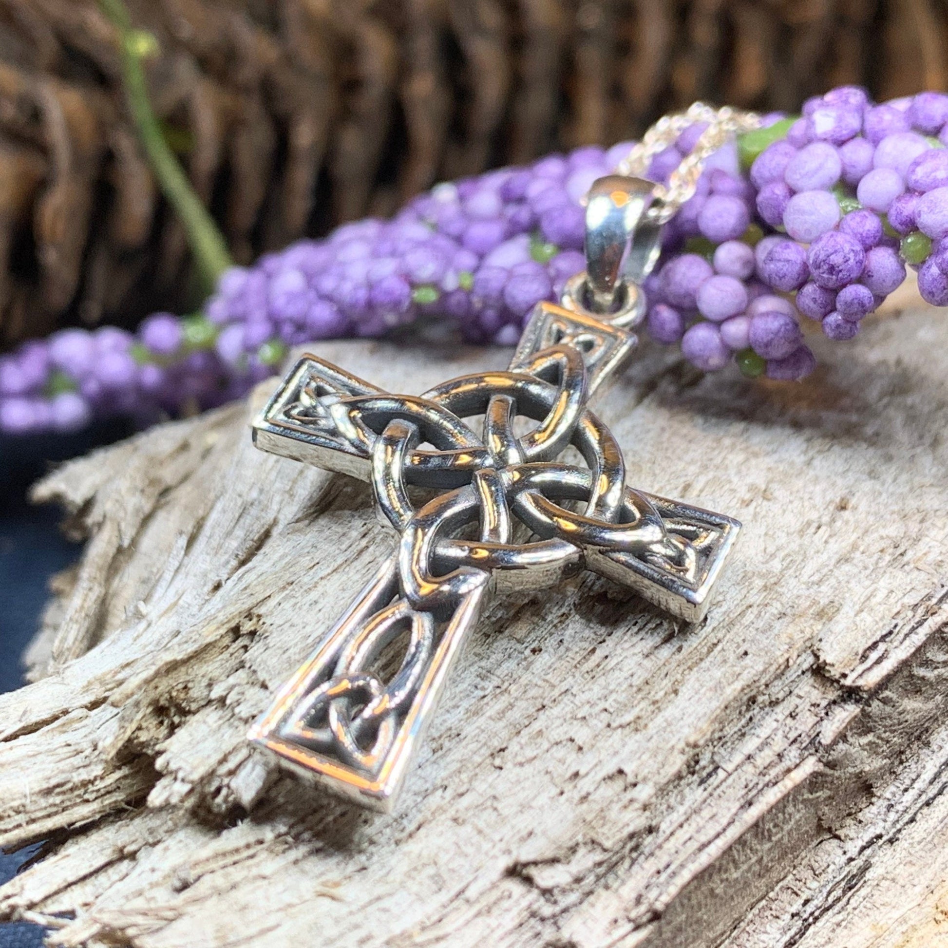Celtic Cross Necklace, Irish Jewelry, Celtic Jewelry, Quaternary Knot Pendant, Scotland Jewelry, First Communion Gift, Confirmation Gift