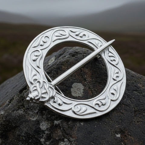 Load image into Gallery viewer, Celtic Brooch, Scotland Jewelry, Celtic Jewelry, Anniversary Gift, Outlander Jewelry, Flower Pin, Penannular Brooch, Irish Pin, Pewter Pin
