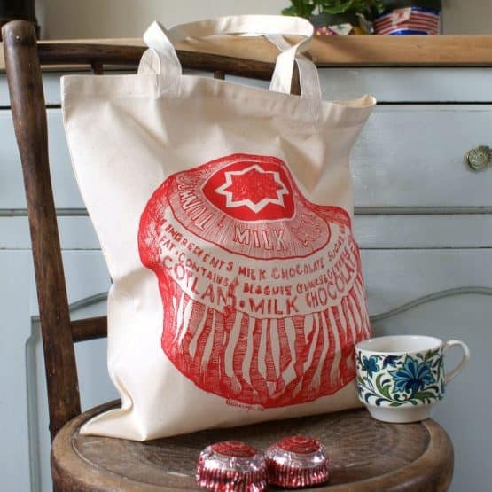 Tunnock's Tea Cake Tote Bag, Scotland Gift, Scottish Tote Bag, Scotland Food, Mom Gift, Sister Gift, Ladies Tote Bag, Reusable Shopping Bag