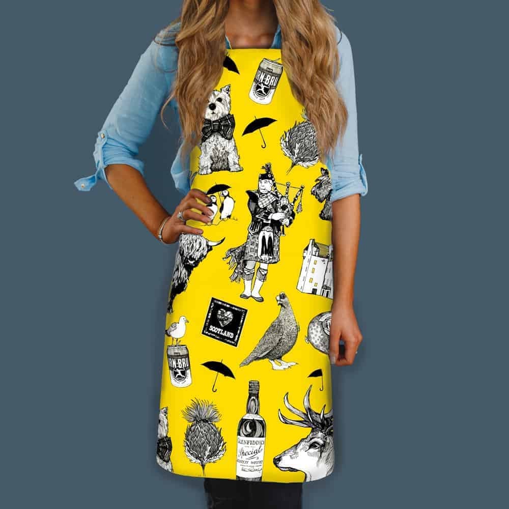 Scotland Love Apron, Scotland Gift, Bagpiper Apron, Thistle Gift, Outlander Gift, Highland Cow Gift, Mom Gift, Sister Gift