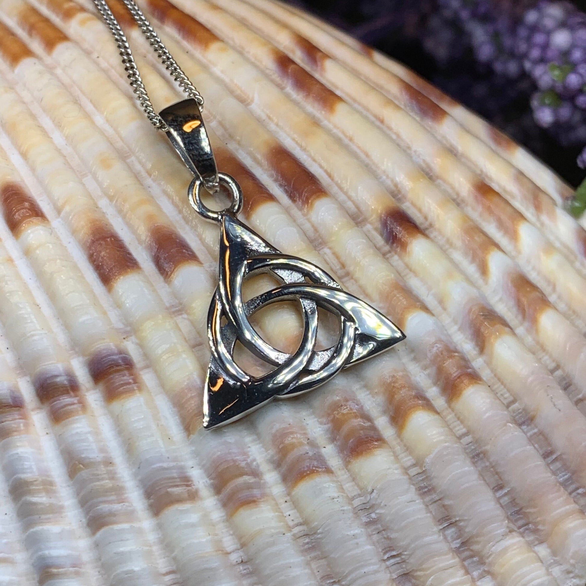 Trinity Knot Necklace, Celtic Jewelry, Irish Jewelry, Triquetra Jewelry, Scotland Jewelry, Silver Celtic Knot, Anniversary Gift, Mom Gift