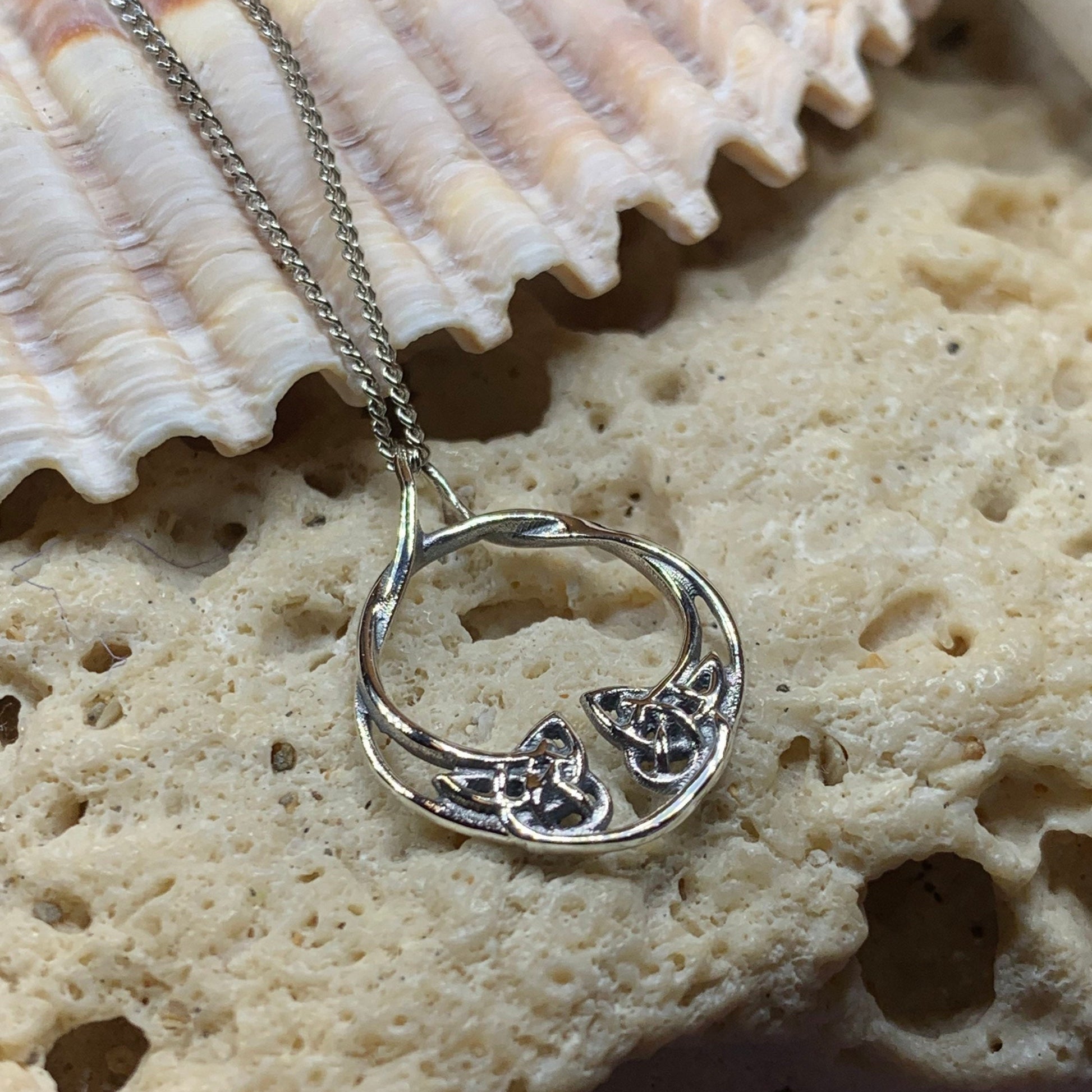 Celtic Knot Necklace, Celtic Jewelry, Irish Jewelry, Trinity Jewelry, Scotland Jewelry, Silver Celtic Knot, Anniversary Gift, Mom Gift