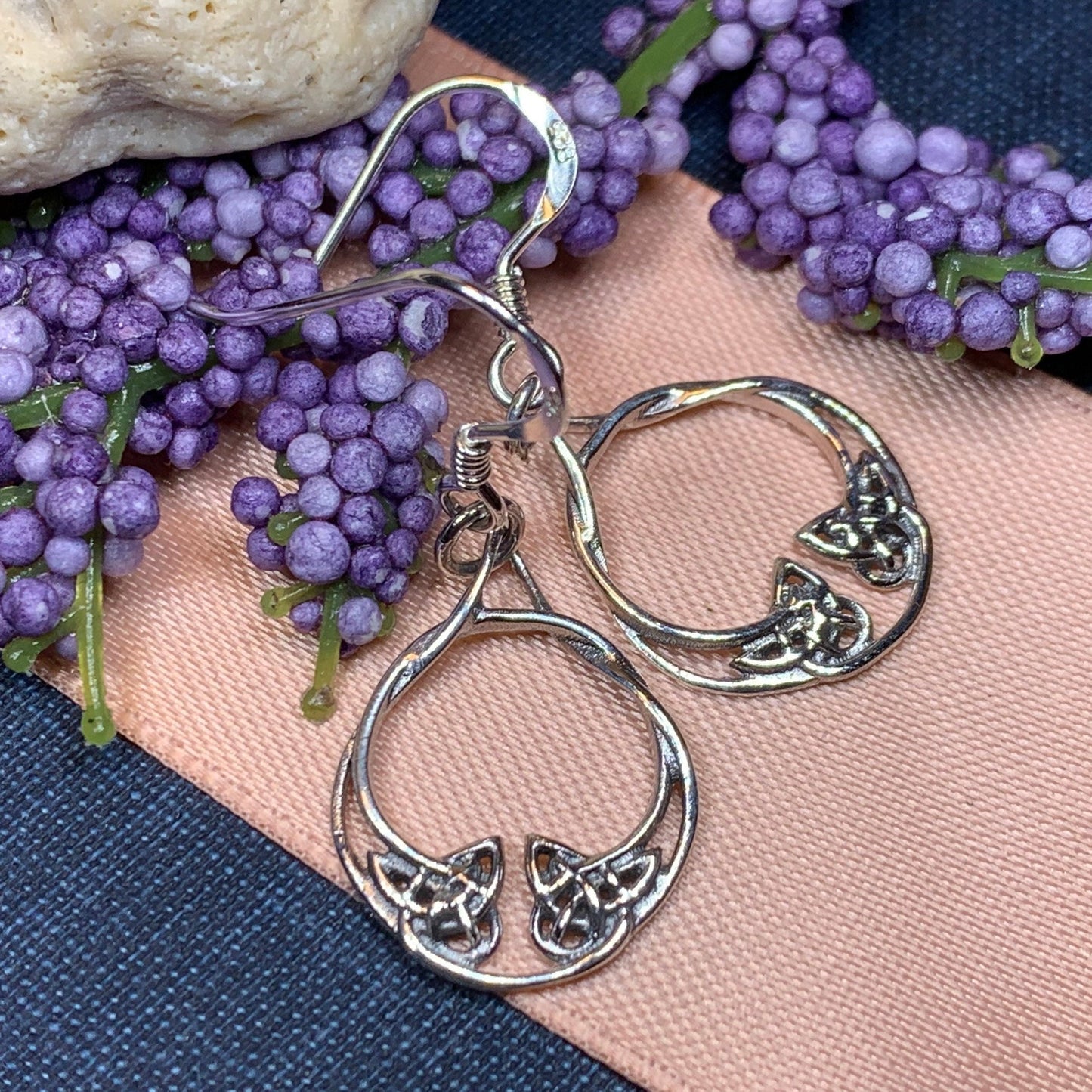 Celtic Knot Celtic Earrings, Celtic Jewelry, Petite Irish Earrings, Mom Gift, Sister Knot, Celtic Knot, Scottish Jewelry, Norse Jewelry