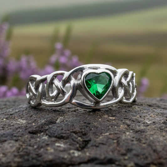 Celtic Knot Ring, Celtic Heart Ring, Promise Ring, Ireland Gift, Emerald Ring, Irish Ring, Anniversary Gift, Boho Ring, Wife Gift, Mom Gift