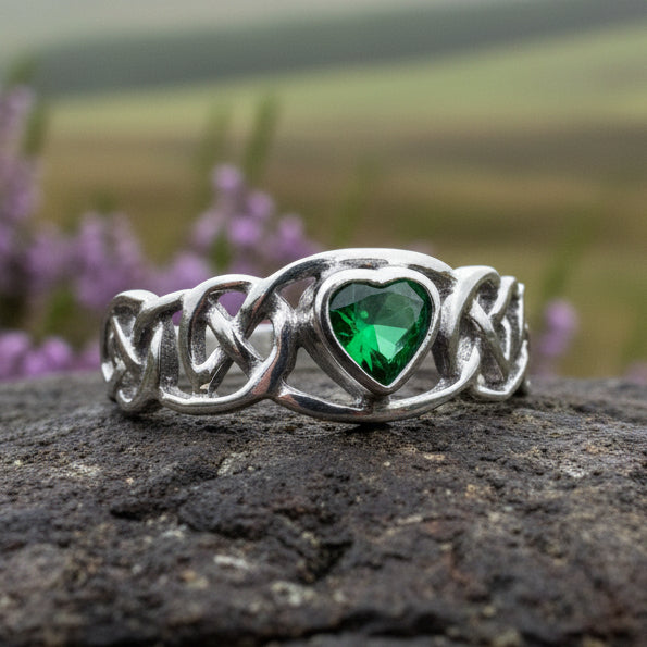 Celtic Knot Ring, Celtic Heart Ring, Promise Ring, Ireland Gift, Emerald Ring, Irish Ring, Anniversary Gift, Boho Ring, Wife Gift, Mom Gift