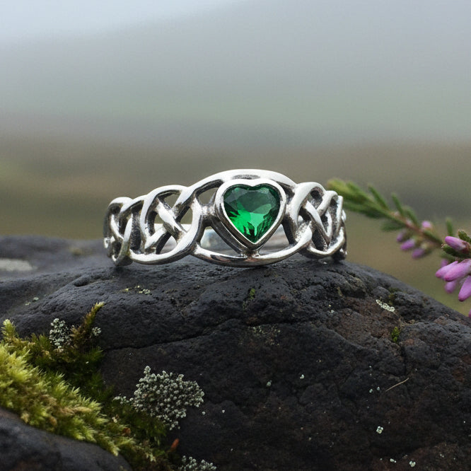 Celtic Knot Ring, Celtic Heart Ring, Promise Ring, Ireland Gift, Emerald Ring, Irish Ring, Anniversary Gift, Boho Ring, Wife Gift, Mom Gift