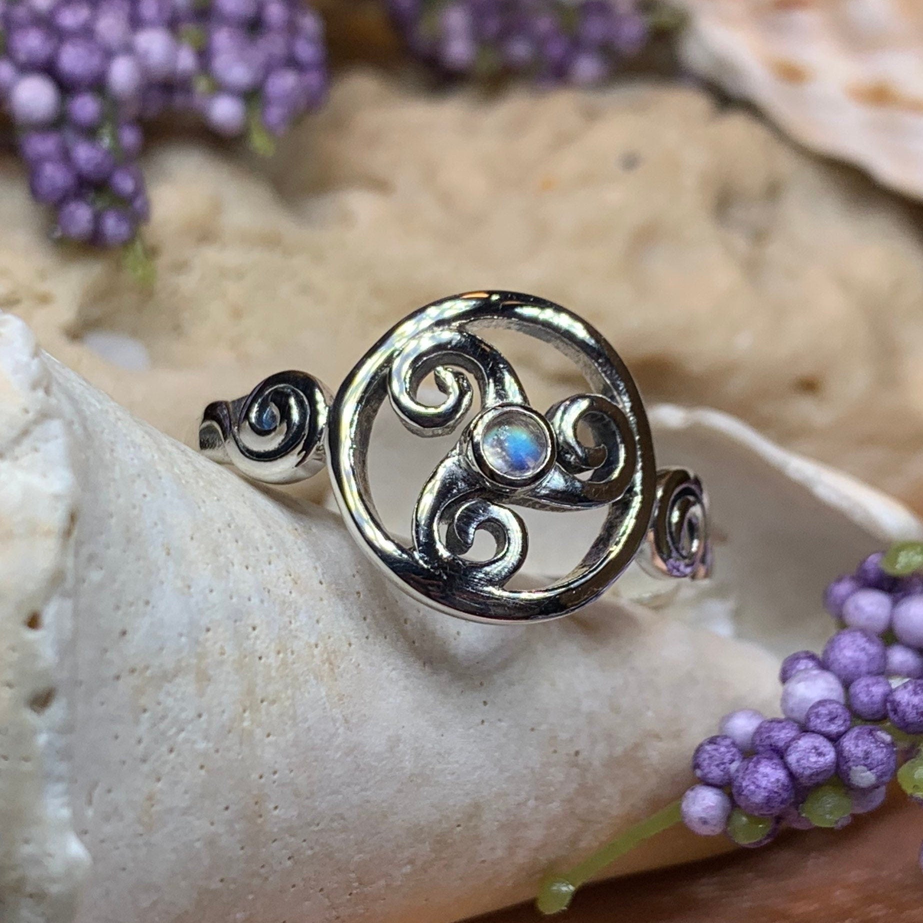 Moonlight Mysteries Sterling Silver Celtic Knot Ring - Triquetra Spiral Design (Sizes 4-15)