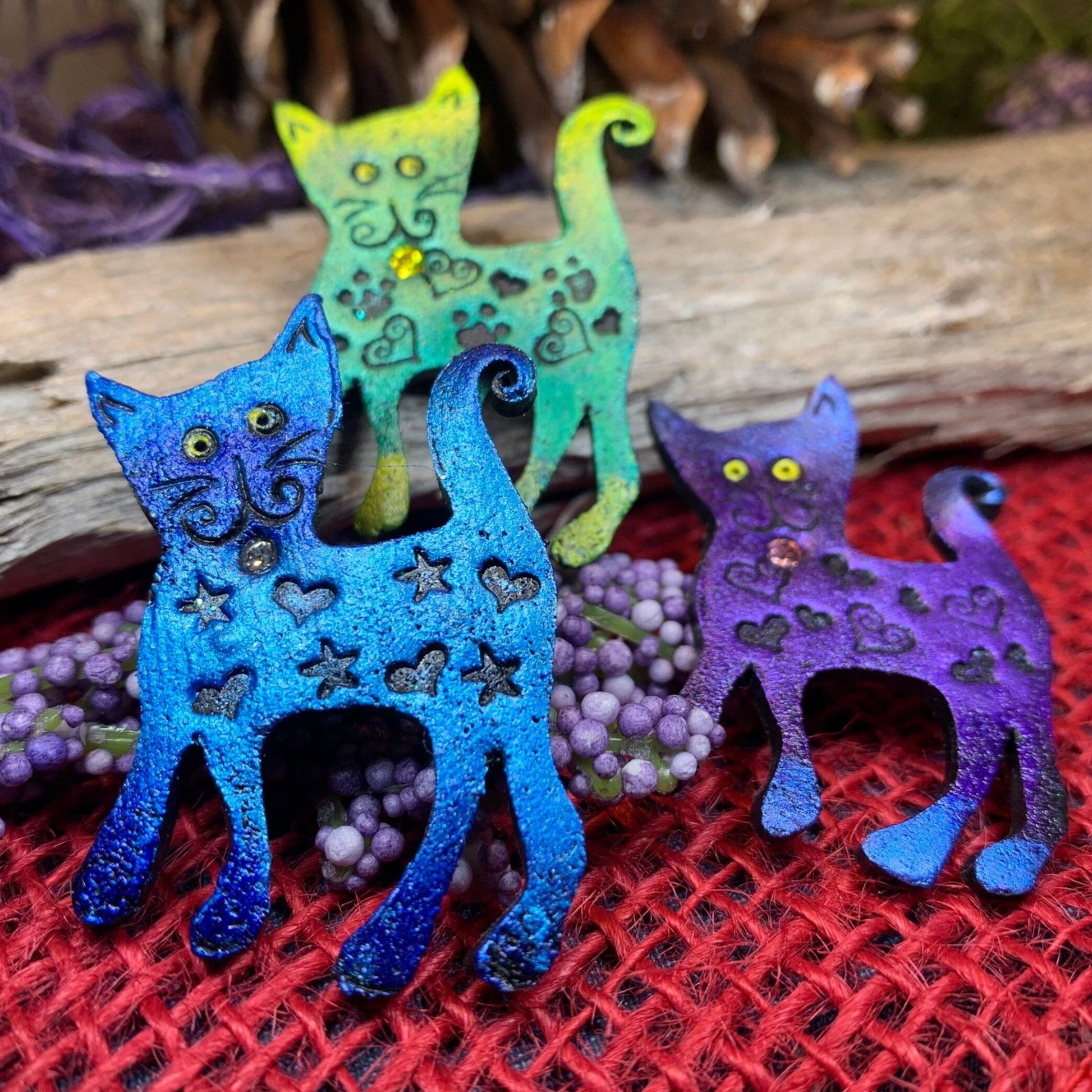 Cat Brooch, Cat Lover Gift, Scotland Jewelry, Cat Pin, Scarf Pin, Celtic Pin, Cat Jewelry, Teacher Gift, Mom Gift, Sister Gift, Wife Gift