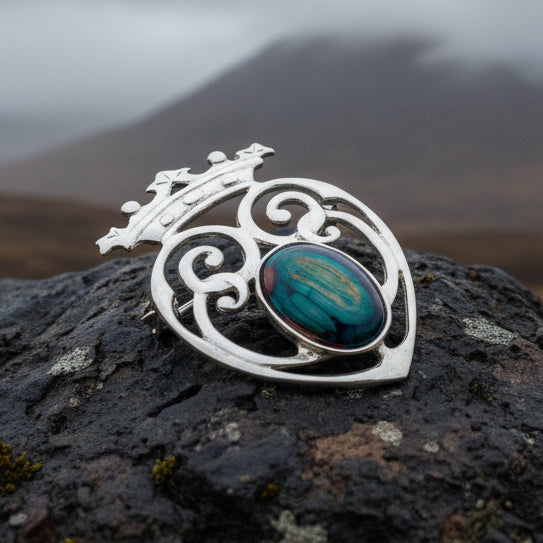 Luckenbooth Brooch, Scotland Pin, Celtic Jewelry, Heathergem Brooch, Bridal Pin, Anniversary Gift, Outlander Gift, Heart Brooch, Bride Gift