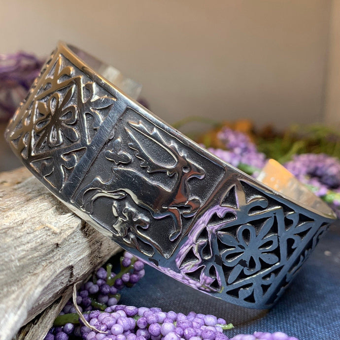 Celtic Stag Bracelet, Celtic Jewelry, Irish Jewelry, Bangle Bracelet, Scotland Jewelry, Wiccan Jewelry, Scotland Lion Jewelry, Hunter Gift
