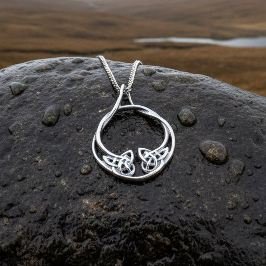 Celtic Knot Necklace, Celtic Jewelry, Irish Jewelry, Trinity Jewelry, Scotland Jewelry, Silver Celtic Knot, Anniversary Gift, Mom Gift