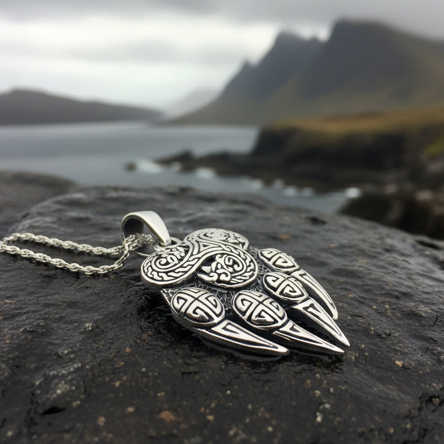 Bear Claw Necklace, Bear Jewelry, Celtic Jewelry, Animal Jewelry, Viking Jewelry, Norse Jewelry, Wiccan Jewelry, Pagan Jewelry, Wolf Paw