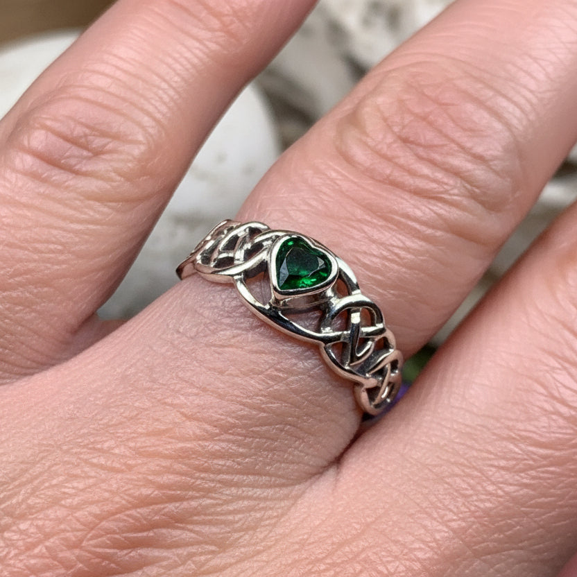 Celtic Knot Ring, Celtic Heart Ring, Promise Ring, Ireland Gift, Emerald Ring, Irish Ring, Anniversary Gift, Boho Ring, Wife Gift, Mom Gift