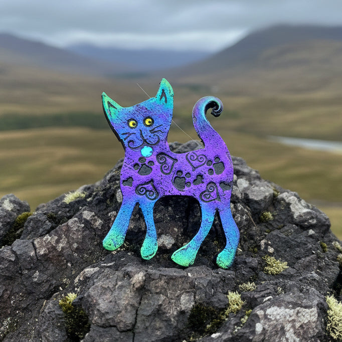Cat Brooch, Cat Lover Gift, Scotland Jewelry, Cat Pin, Scarf Pin, Celtic Pin, Cat Jewelry, Teacher Gift, Mom Gift, Sister Gift, Wife Gift