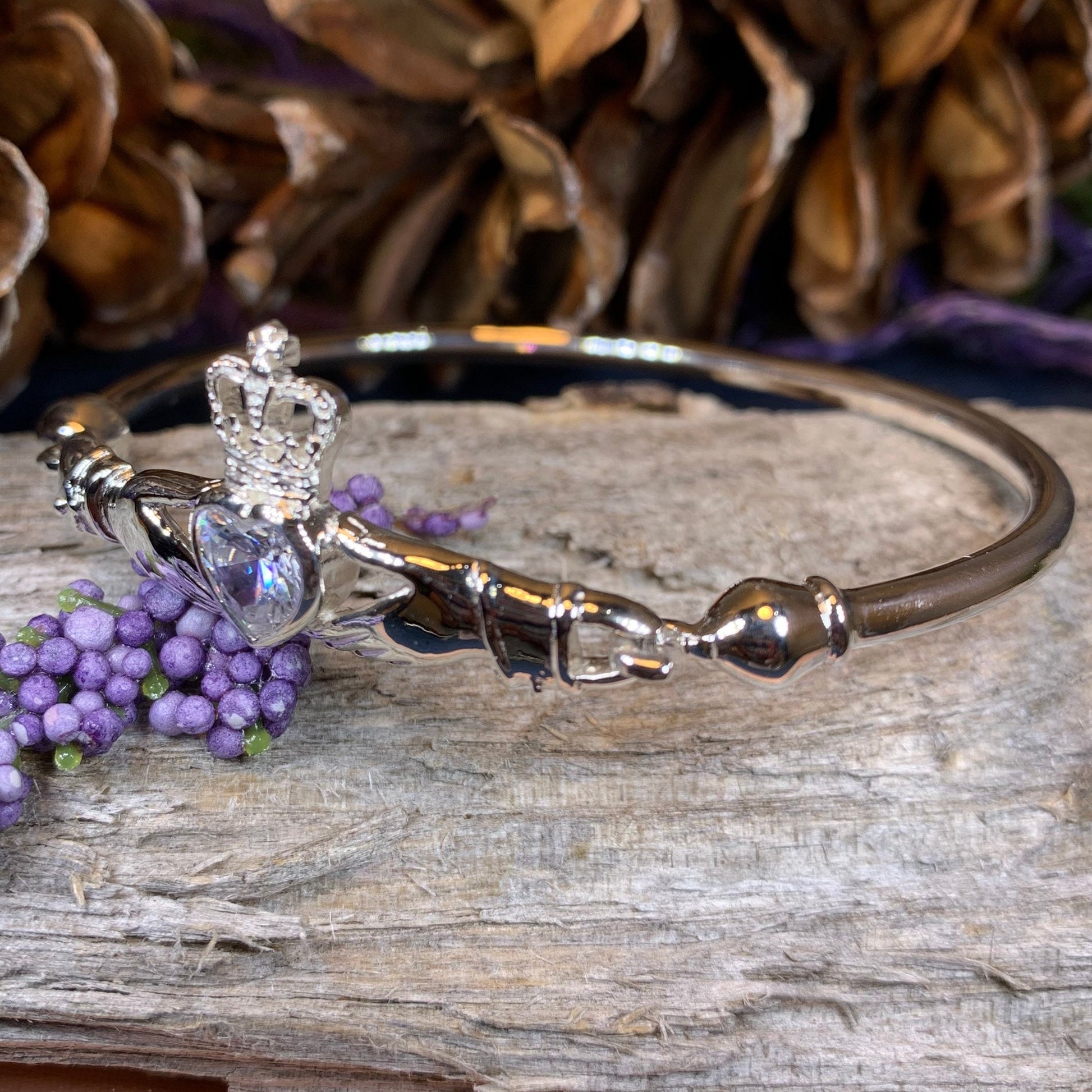 Claddagh Bracelet, Celtic Jewelry, Irish Jewelry, Ireland Gift, Bridal Jewelry, Heart Jewelry, Girlfriend Gift, Wife Gift, Anniversary Gift