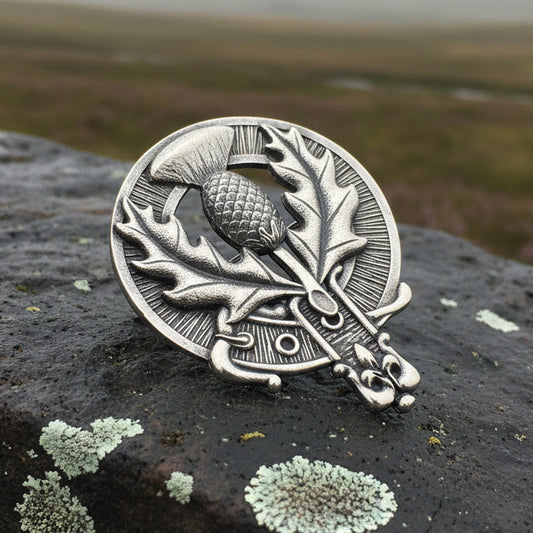 Thistle Brooch, Celtic Jewelry, Scottish Pin, Scotland Brooch, Celtic Brooch, Anniversary Gift, Cap Badge Pin, Bagpiper Gift, Plaid Pin