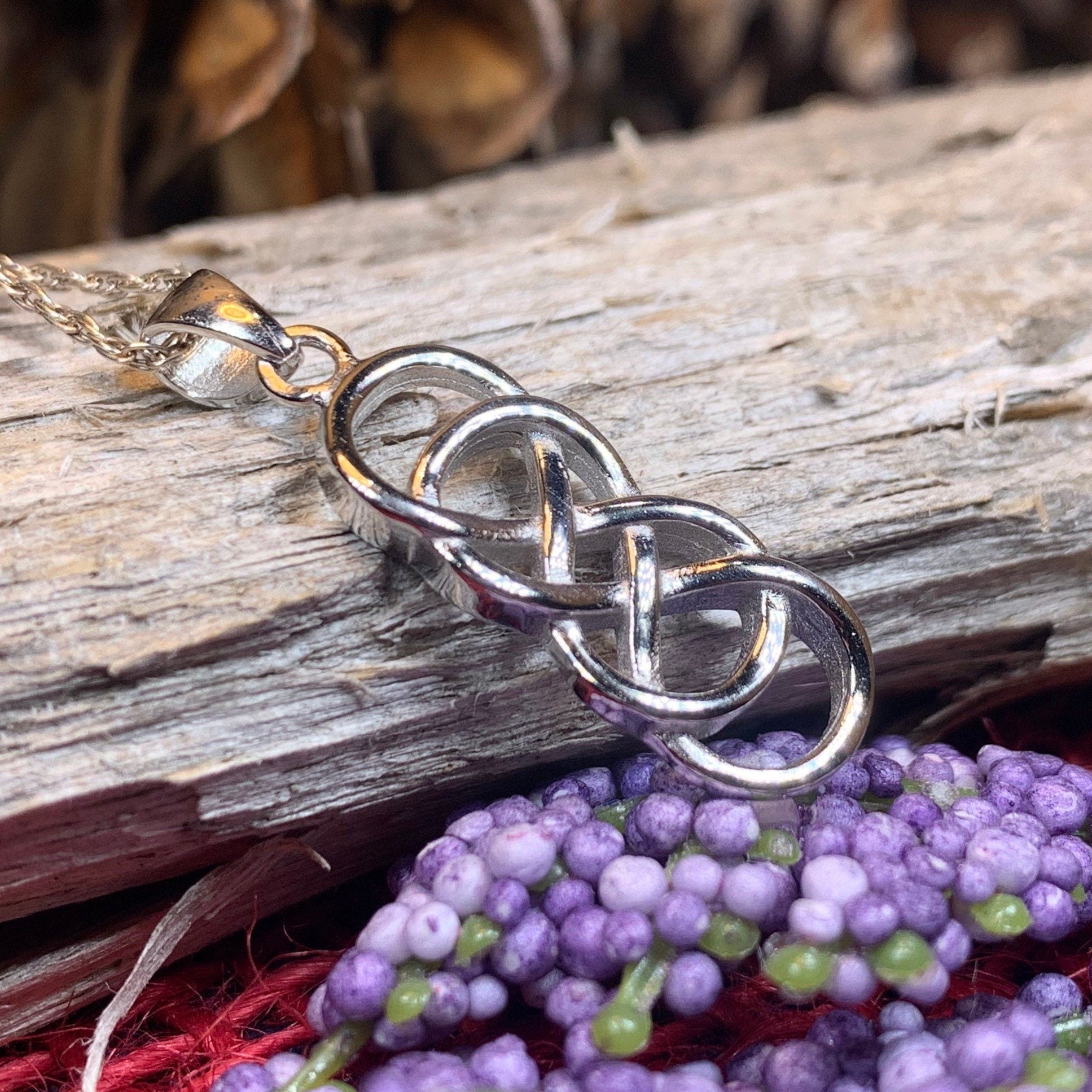 Celtic Knot Necklace, Infinity Jewelry, Celtic Jewelry, Irish Jewelry, Anniversary Gift, Mom Gift, Friendship Gift, Girlfriend Gift