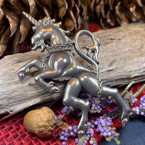 Load image into Gallery viewer, Unicorn of Scotland Pin, Unicorn Jewelry, Scottish Tartan Pin, Animal Jewelry, Scotland Jewelry, Celtic Jewelry, Anniversary Gift, Plaid Pin

