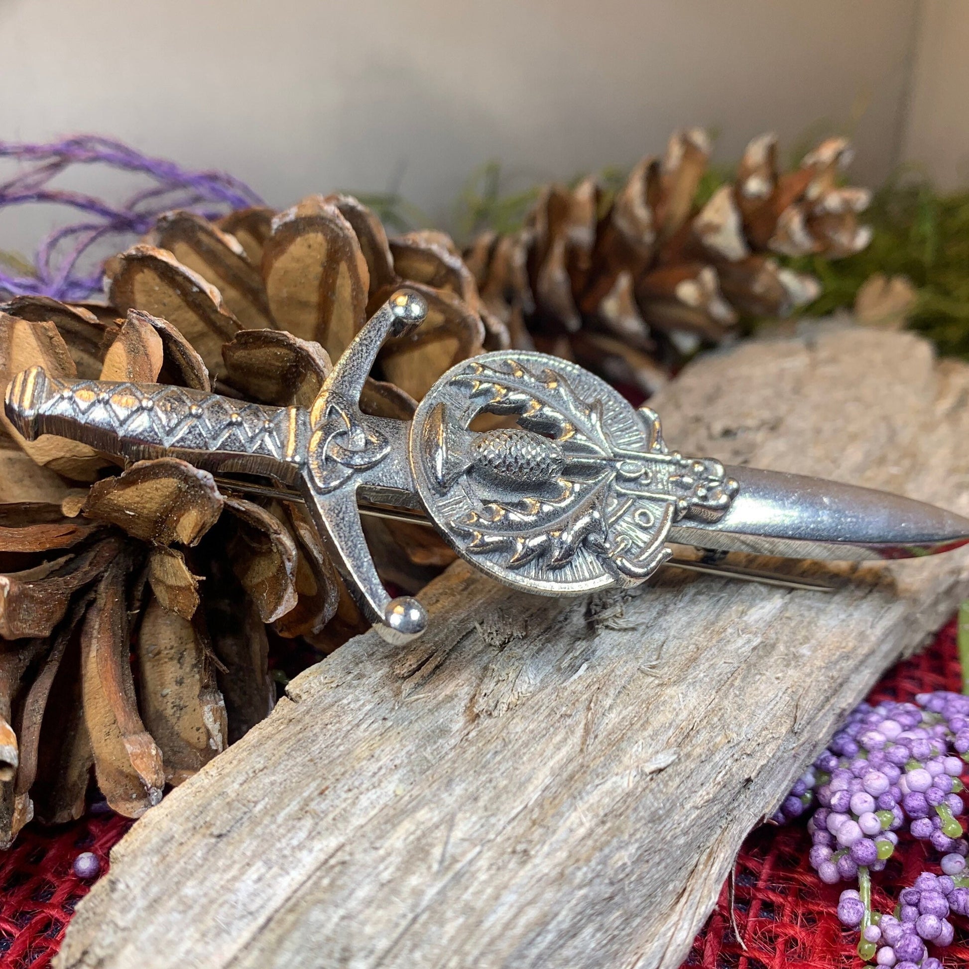 Thistle Kilt Pin, Sword Pin, Scottish Brooch, Scotland Jewelry, Celtic Pin, Tartan Pin, Thistle Jewelry, Groom Gift, Dad Gift, Bagpiper Gift