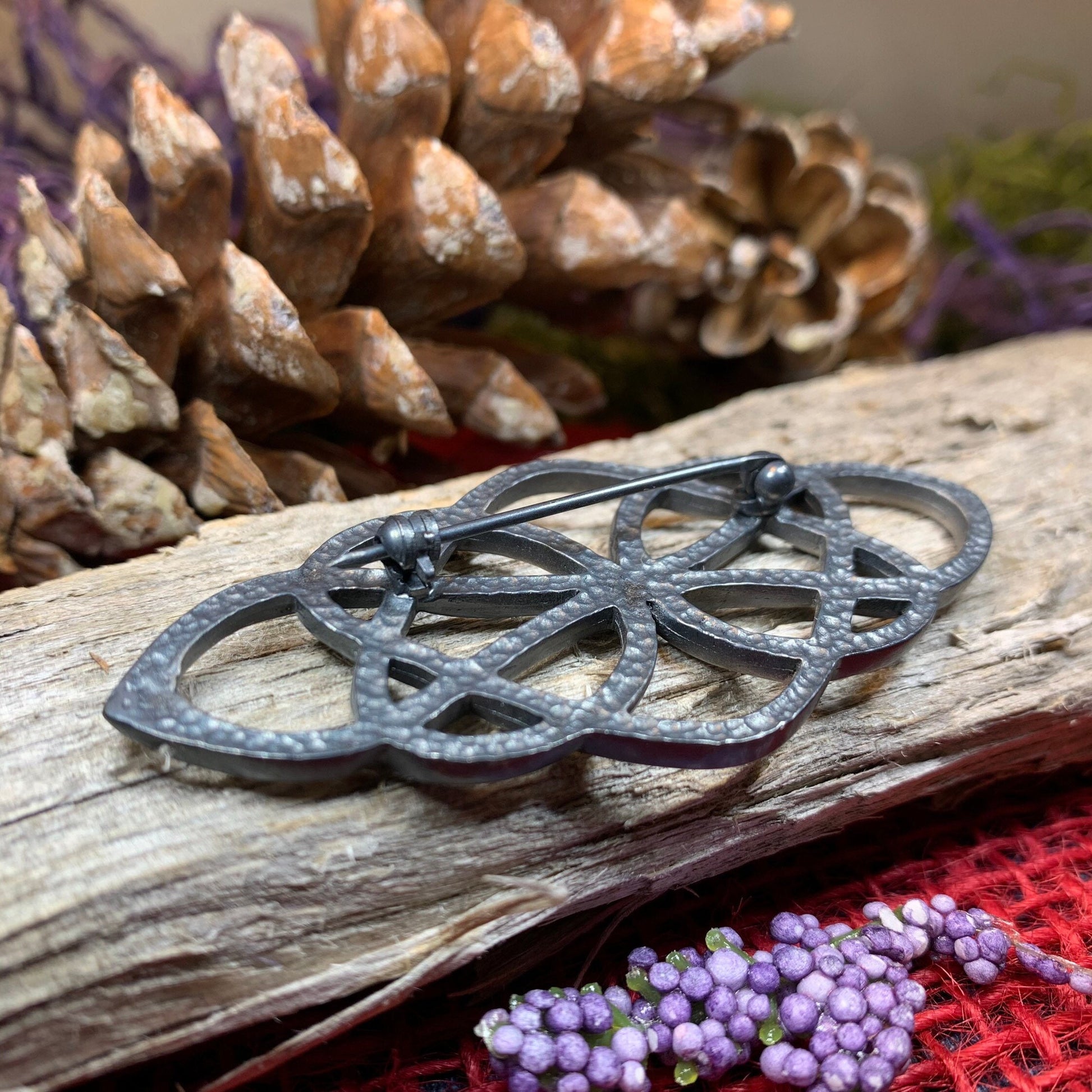 Celtic Knot Brooch, Celtic Jewelry, Irish Jewelry, Scotland Brooch, Celtic Brooch, Anniversary Gift, Celtic Knot Pin, Ireland Gift, Mom Gift