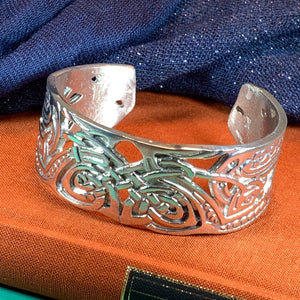 Celtic Knot Bracelet, Celtic Jewelry, Bangle Bracelet, Scotland Jewelry, Ireland Jewelry, Wife Gift, Girlfriend Gift, Viking Jewelry