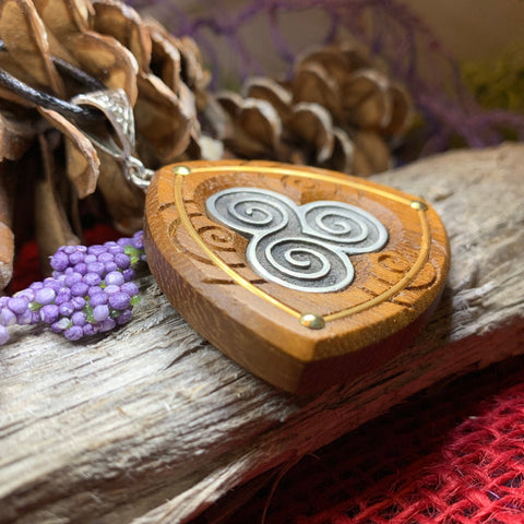 Load image into Gallery viewer, Triple Spiral Necklace, Celtic Necklace, Irish Jewelry, Norse Jewelry, Scotland Jewelry, Anniversary Gift, Boho Jewelry, Mom Gift, Wife Gift
