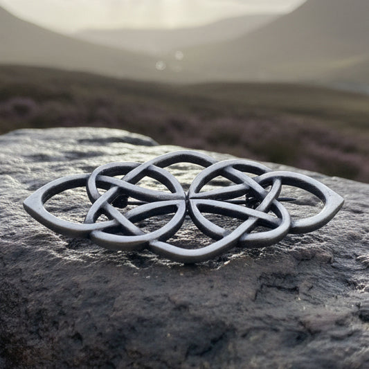 Celtic Knot Brooch, Celtic Jewelry, Irish Jewelry, Scotland Brooch, Celtic Brooch, Anniversary Gift, Celtic Knot Pin, Ireland Gift, Mom Gift